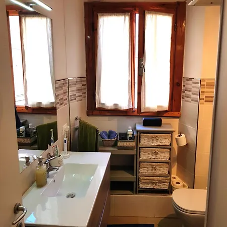 公寓 Casa Marzia 蒙特瓦尔基